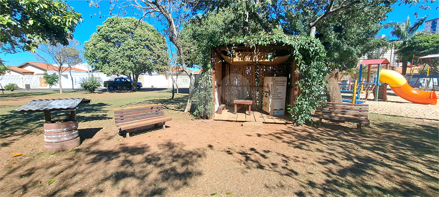 Foto REO1113275