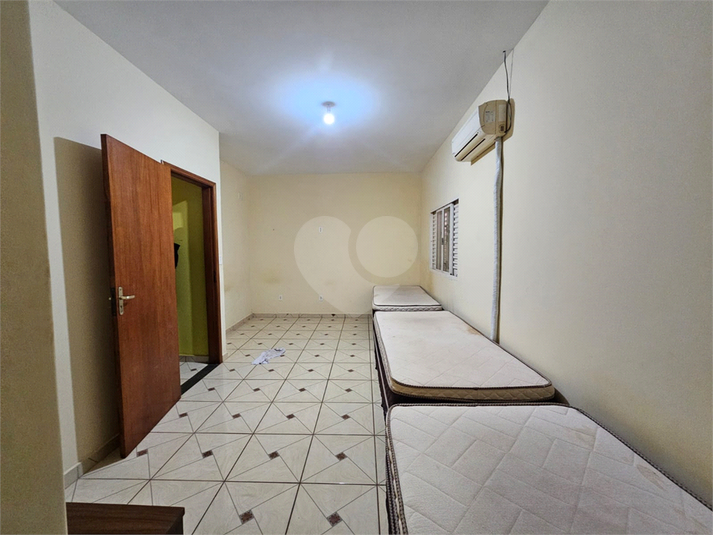 Foto REO1113283