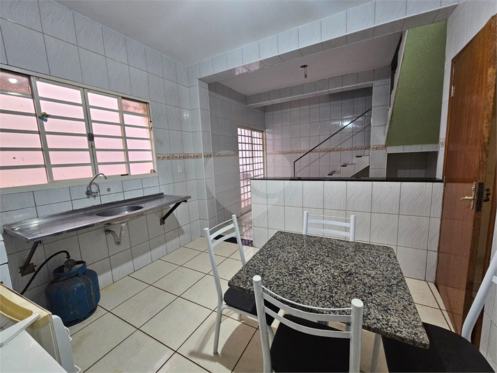 Foto REO1113283