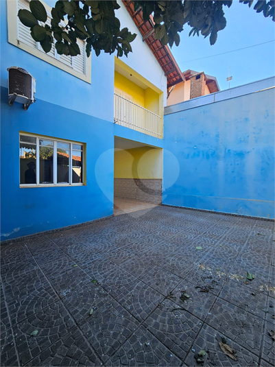 Foto REO1113283