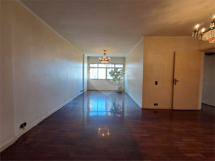 Foto REO1113286