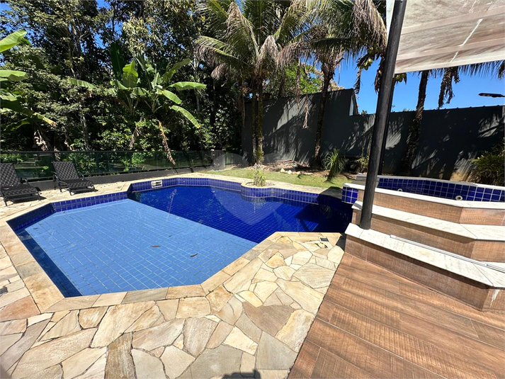 Foto REO1113304