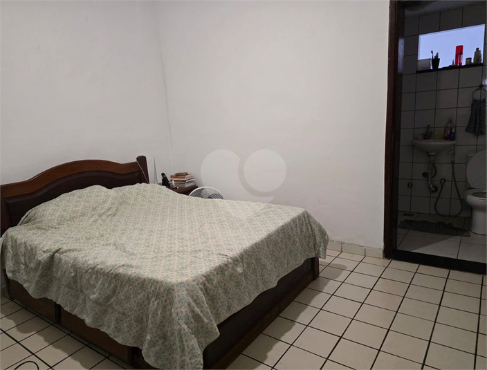 Foto REO1113343