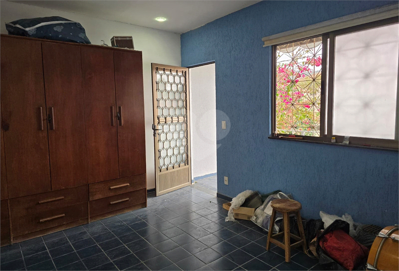 Foto REO1113343