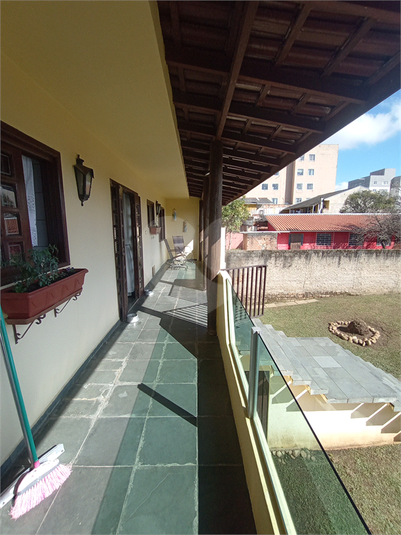 Foto REO1113344