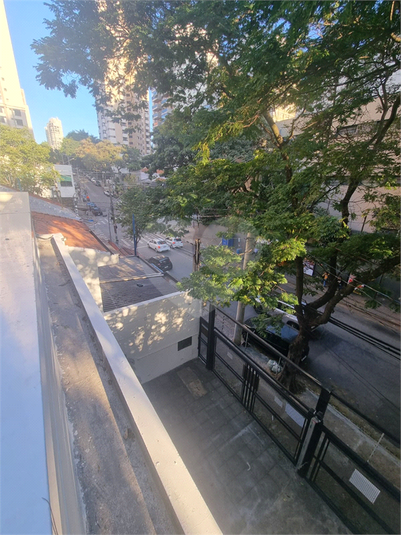 Foto REO1113349