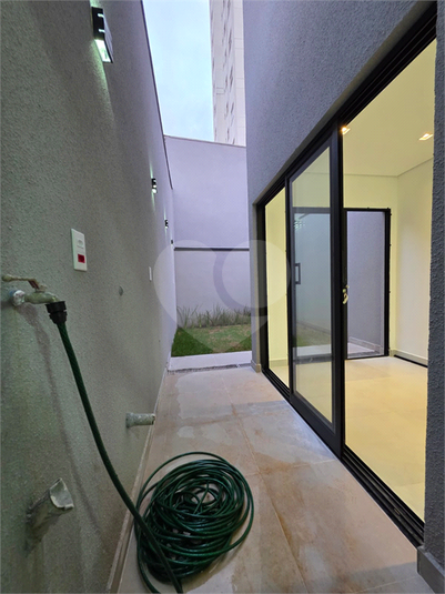 Foto REO1113360