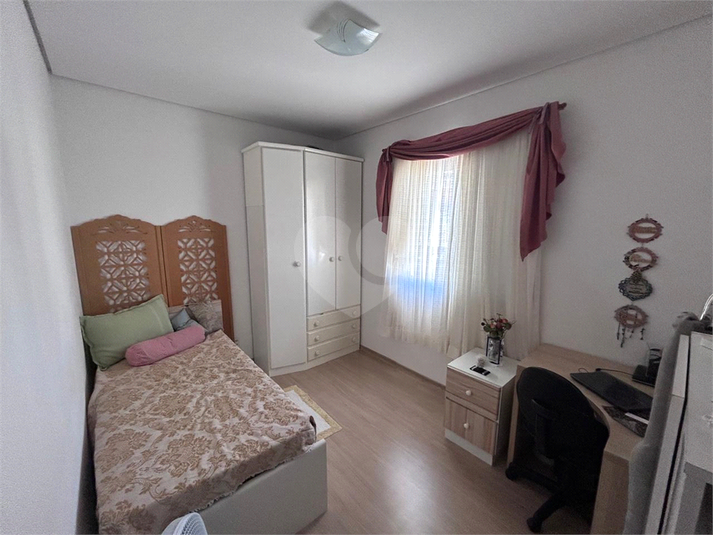 Foto REO1113382