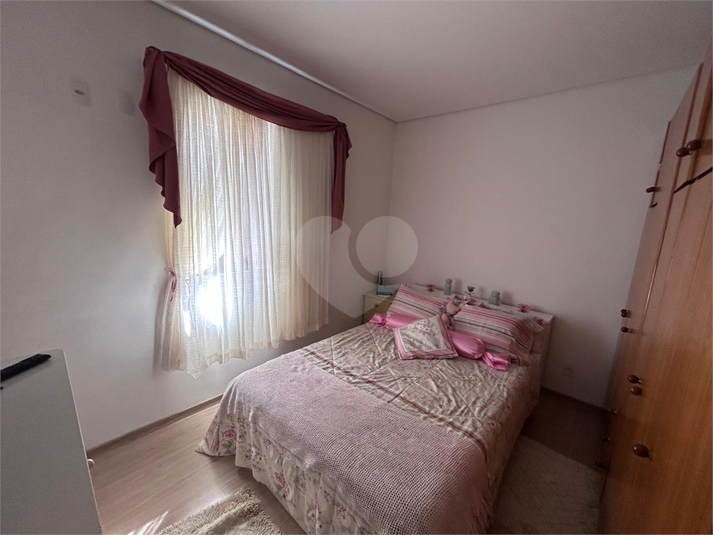Foto REO1113382