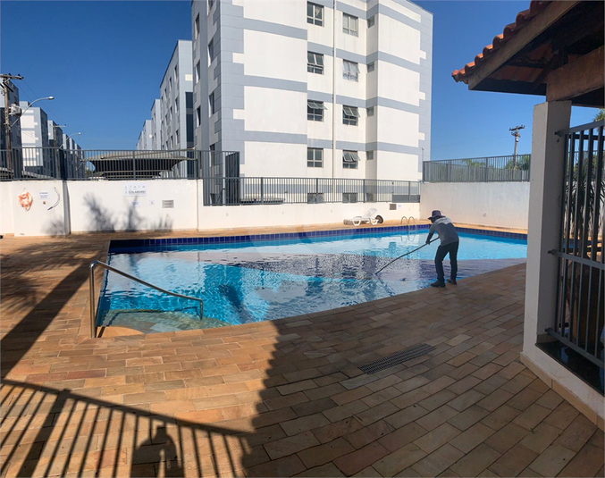 Foto REO1113400