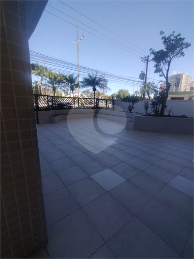 Foto REO1113417