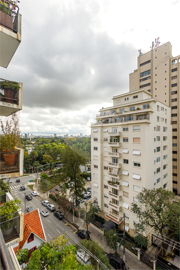 Foto REO1113423