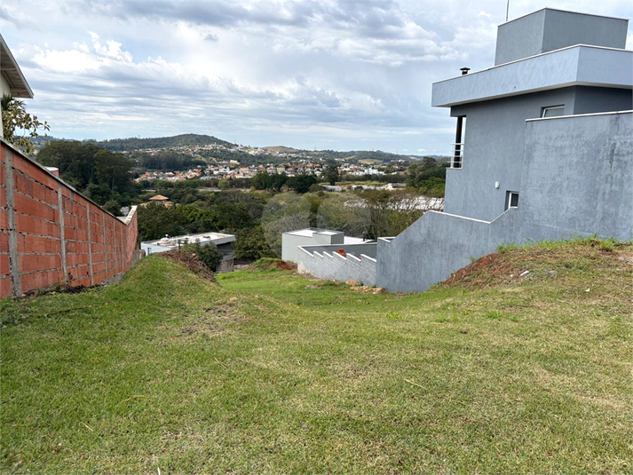 Foto REO1113424