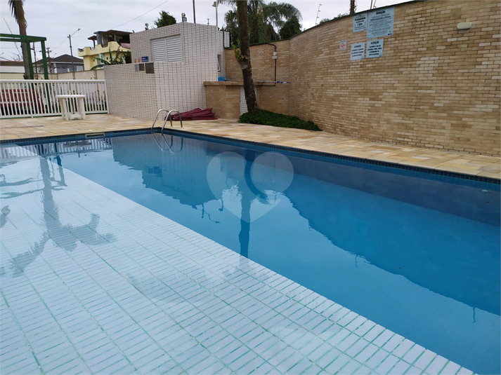Foto REO1113429