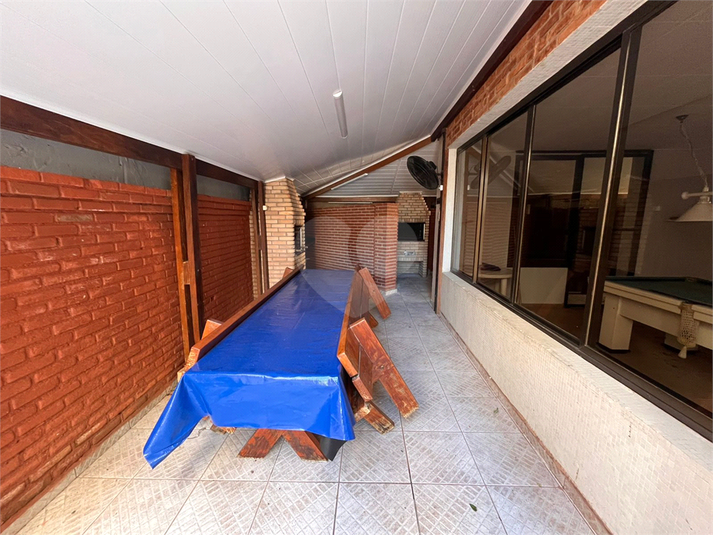Foto REO1113431