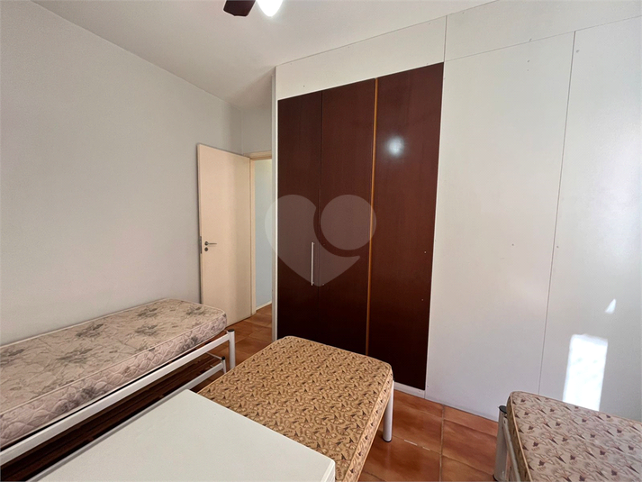 Foto REO1113431