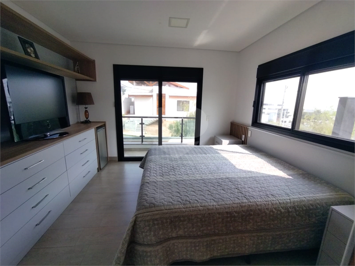 Foto REO1113450