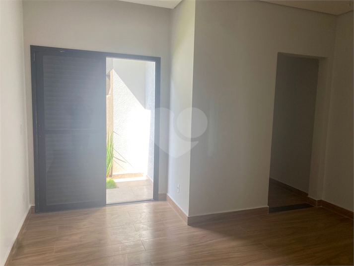 Foto REO1113454