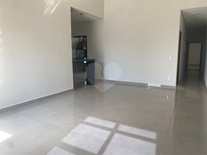 Foto REO1113454