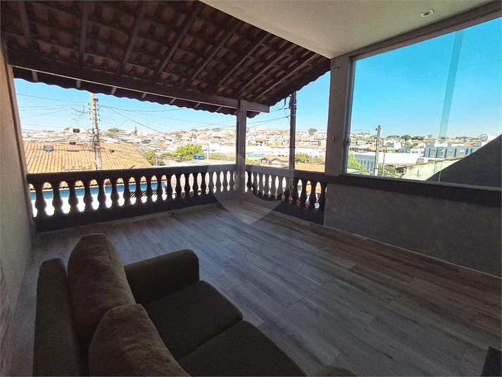 Foto REO1113461