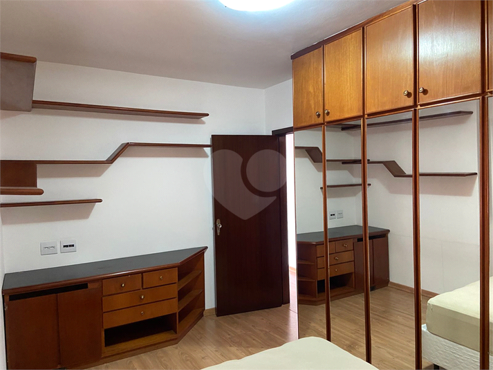 Foto REO1113465