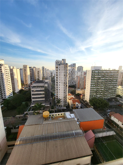 Foto REO1113469