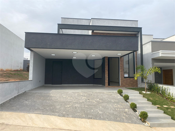 Foto REO1113470