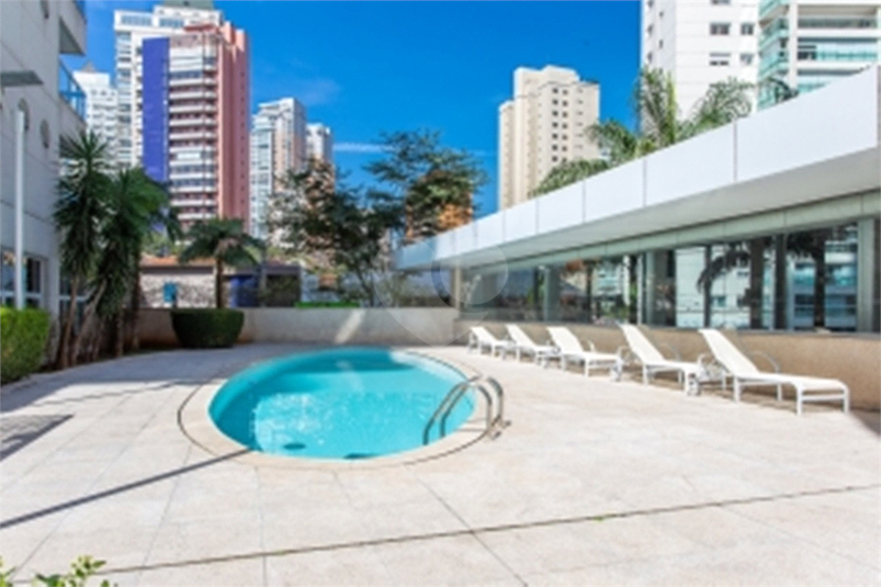 Foto REO1113478