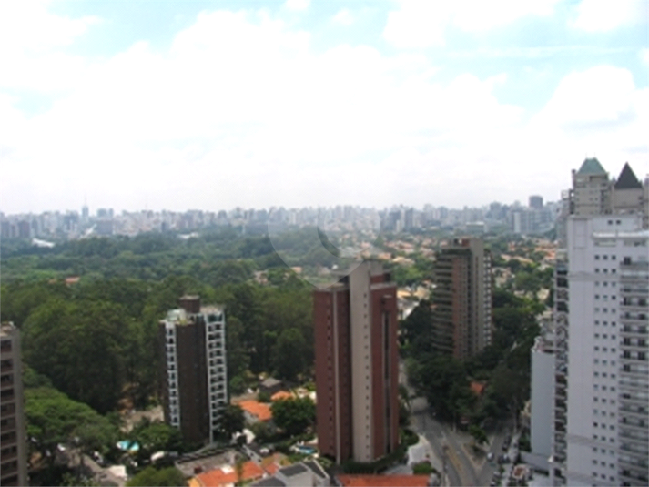 Foto REO1113478