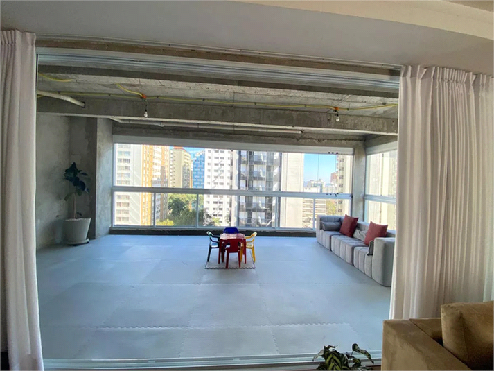 Foto REO1113486