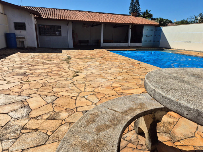 Foto REO1113490