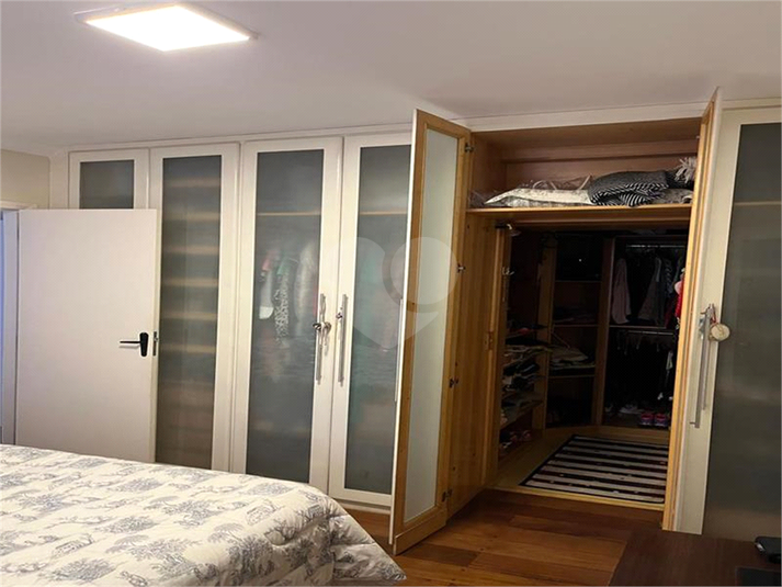 Foto REO1113492