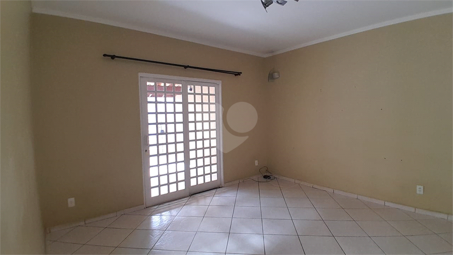 Foto REO1113500