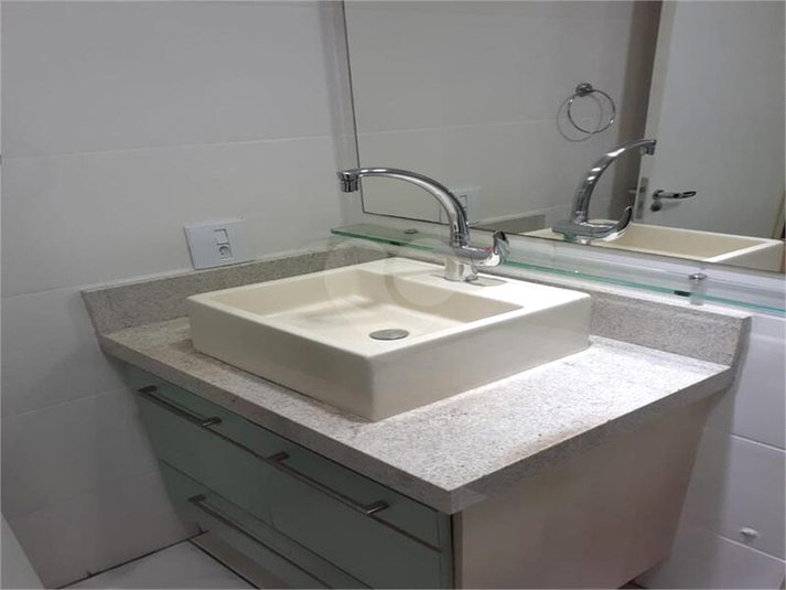 Foto REO1113519