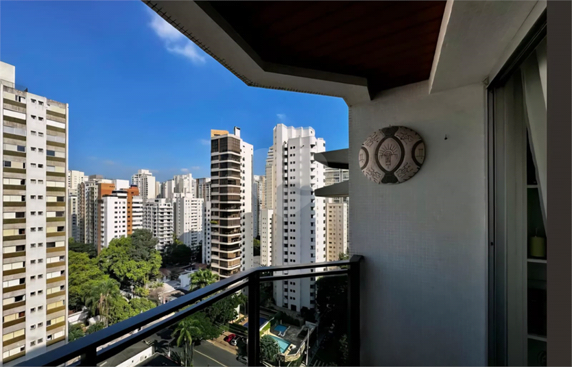 Foto REO1113523