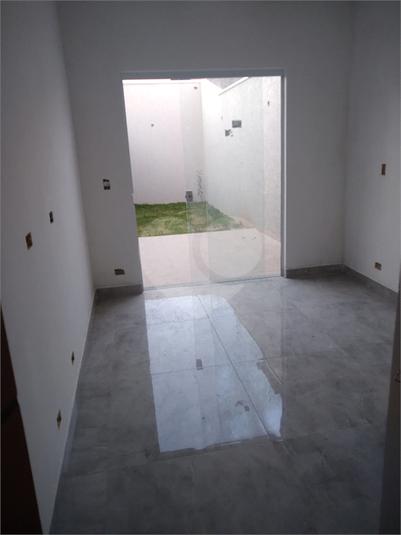Foto REO1113526