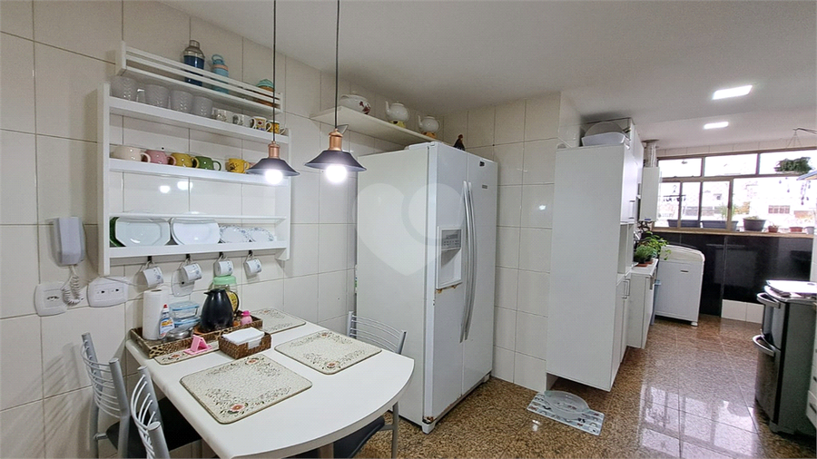 Foto REO1113528