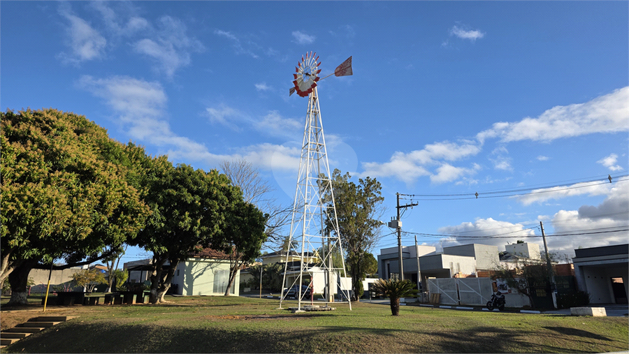 Foto REO1113532
