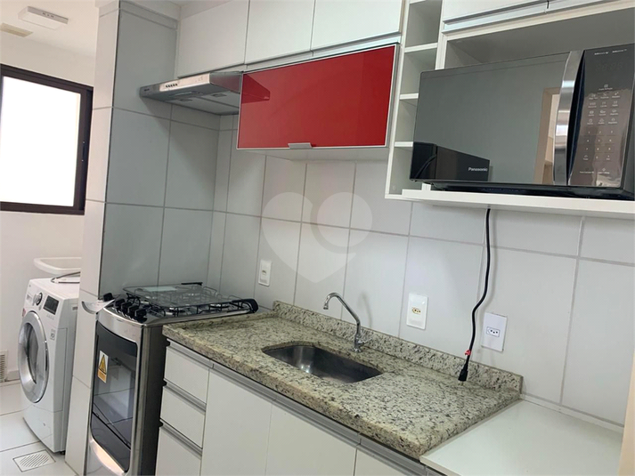 Foto REO1113533