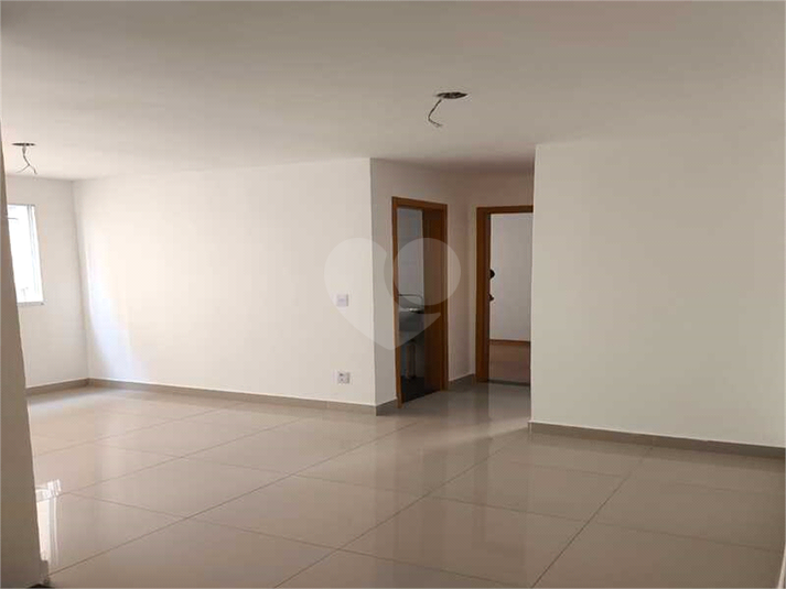 Foto REO1113536