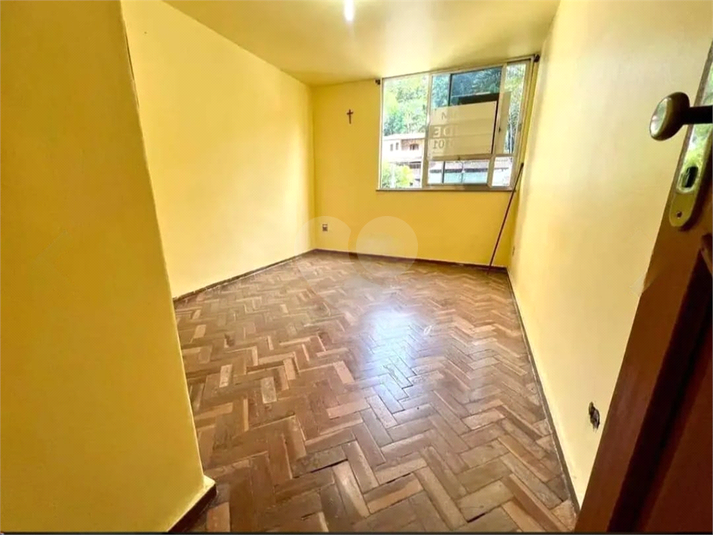 Foto REO1113551