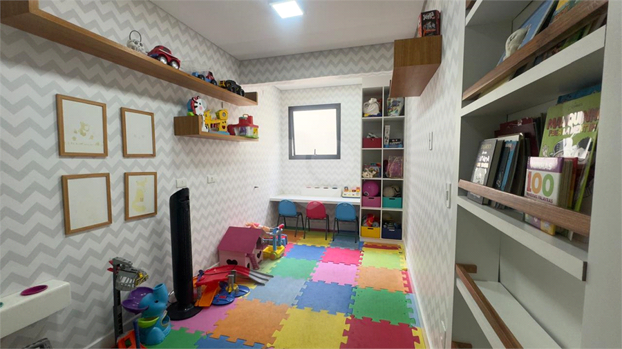 Foto REO1113573