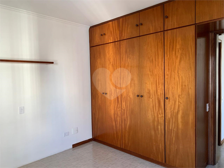 Foto REO1113575