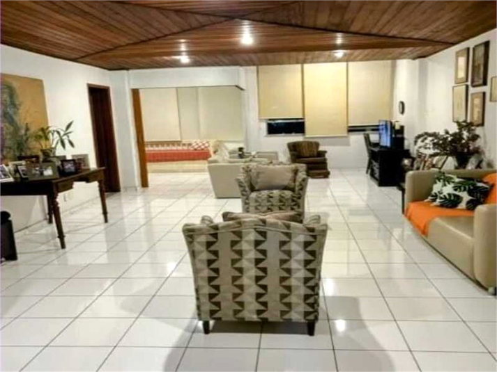 Foto REO1113587