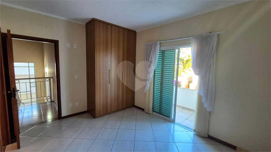Foto REO1113603