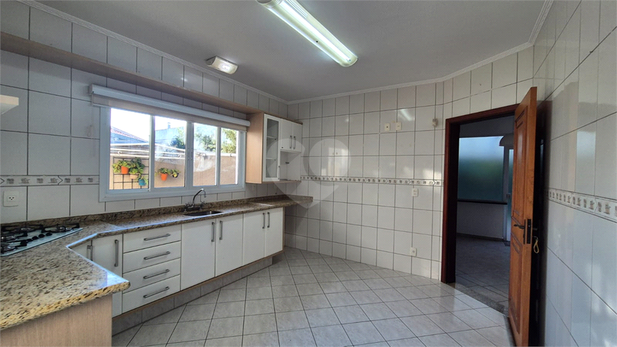Foto REO1113603