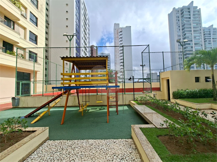 Foto REO1113606