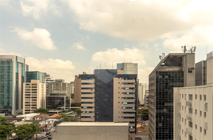 Foto REO1113648
