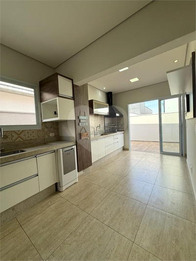 Foto REO1113655
