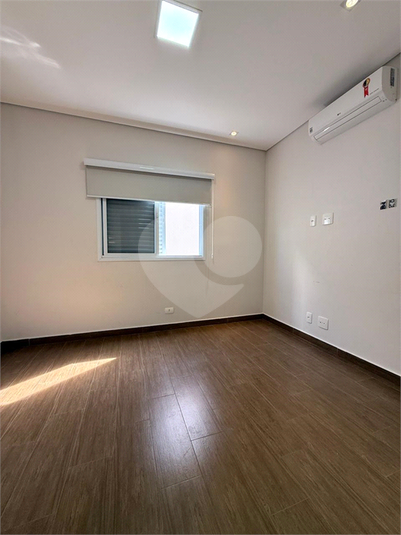 Foto REO1113655